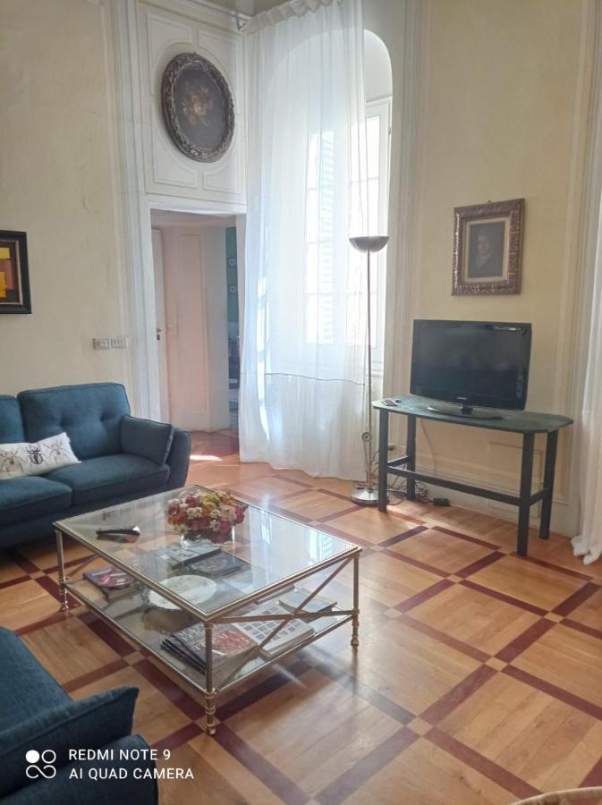 B&B Palazzo Bianchi 帕爾馬 外观 照片