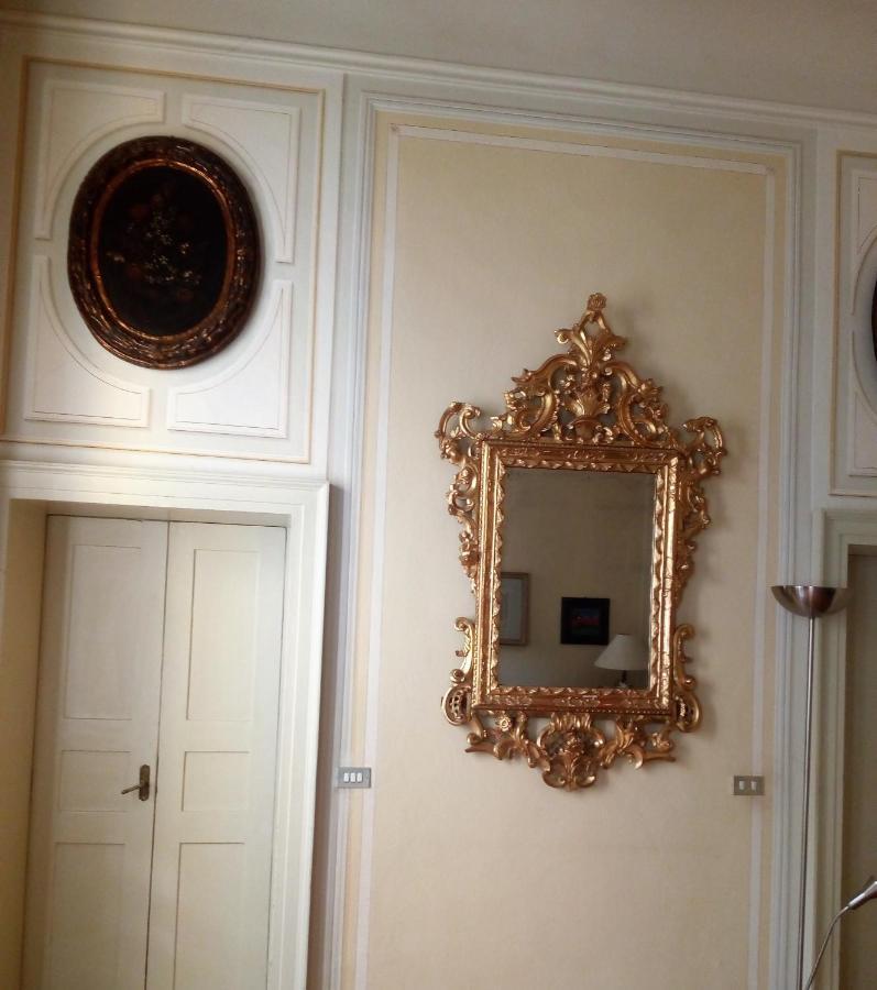 B&B Palazzo Bianchi 帕爾馬 外观 照片