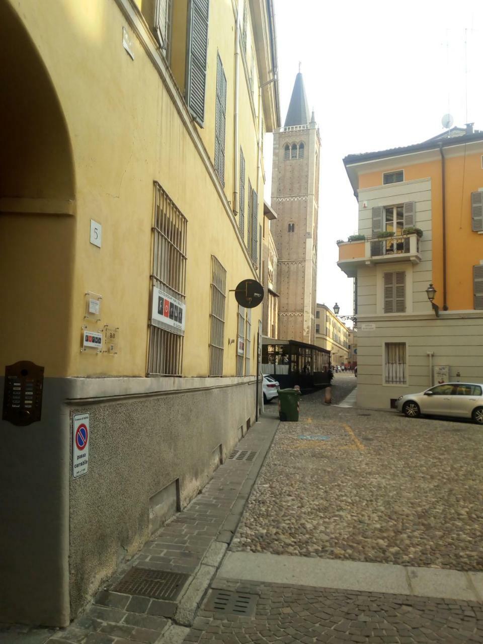 B&B Palazzo Bianchi 帕爾馬 外观 照片